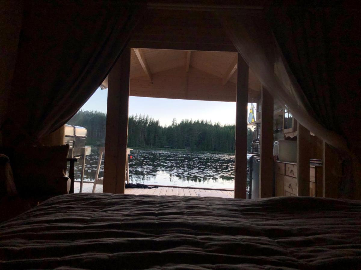 Rustika Strandstugor Utanfoer Raettvik Экстерьер фото