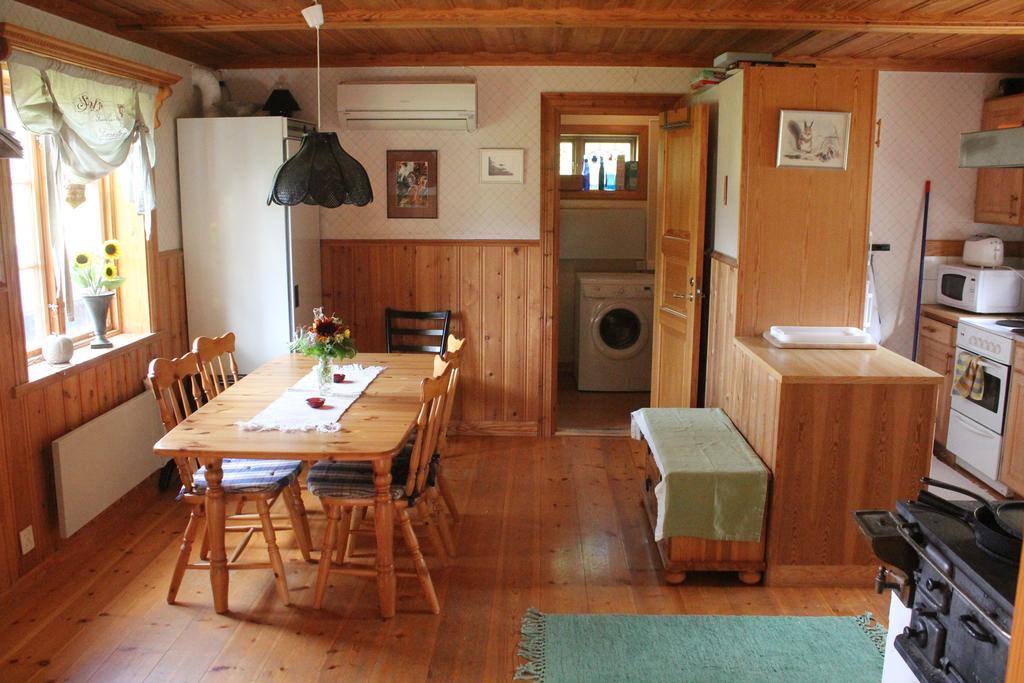 Rustika Strandstugor Utanfoer Raettvik Экстерьер фото